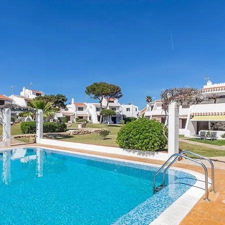 Dom wakacyjny Pons *